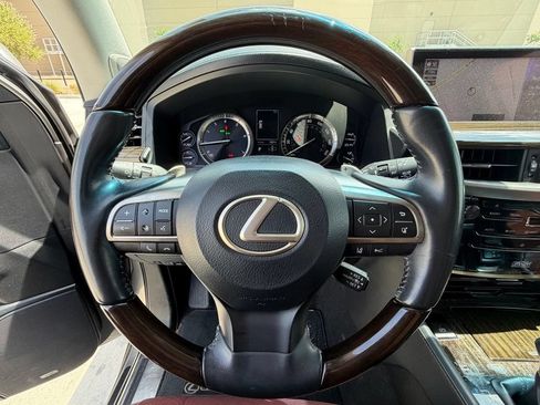 Used 2019 Lexus LX 570 4WD w/ Luxury Package image 12