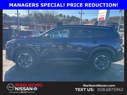 Certified 2024 Nissan Rogue SV image 4