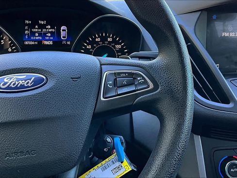 Used 2017 Ford Escape SE w/ Equipment Group 201A AWD/4WD image 24