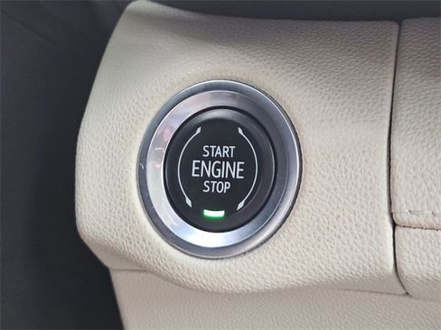 Used 2021 Buick Envision Avenir w/ Technology Package II image 21