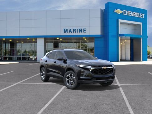 New 2026 Chevrolet Trax LT FWD image 1