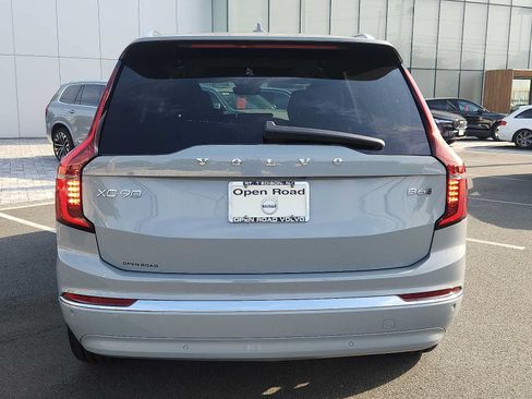 Used 2026 Volvo XC90 B6 Ultra w/ Protection Package AWD/4WD image 5