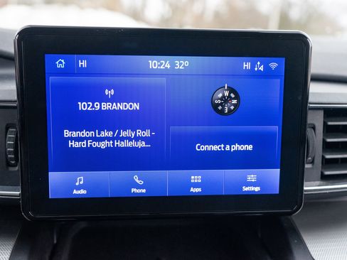 Used 2020 Ford Explorer XLT w/ Equipment Group 202A image 18