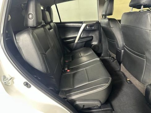 Used 2015 Toyota RAV4 XLE AWD/4WD image 24