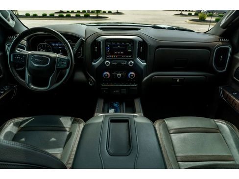 Used 2020 GMC Sierra 1500 Denali w/ Denali Ultimate Package AWD/4WD image 19