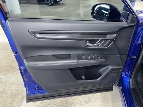 Used 2023 Honda CR-V EX image 16