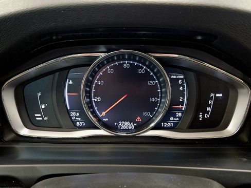 Used 2018 Volvo S60 T5 Dynamic w/ Vision Package image 42