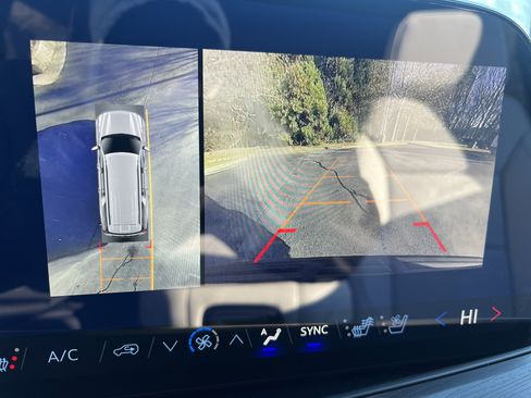 New 2026 Chevrolet Suburban Premier w/ Sun And Tow Package image 27