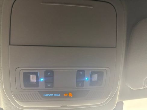Used 2022 Ford Explorer XLT RWD image 29