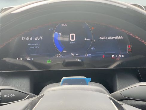 New 2025 Chevrolet Equinox EV RS w/ Active Safety Package 3 AWD/4WD image 11