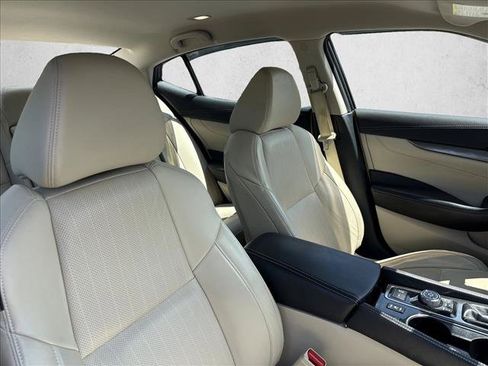 Used 2019 Nissan Maxima 3.5 SV w/ Floor Mat Group FWD image 28