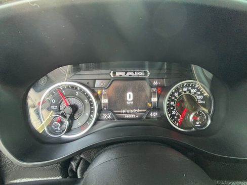 Used 2021 RAM 1500 Laramie AWD/4WD image 17