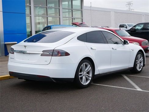 Used 2014 Tesla Model S 85 image 26