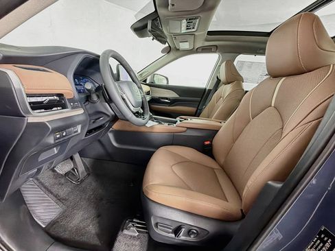 New 2026 Toyota Grand Highlander AWD image 11