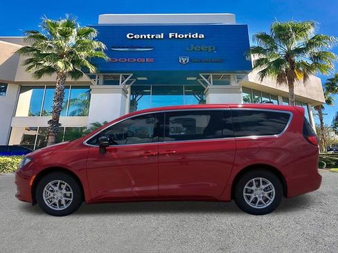 New 2026 Chrysler Voyager LX image 8