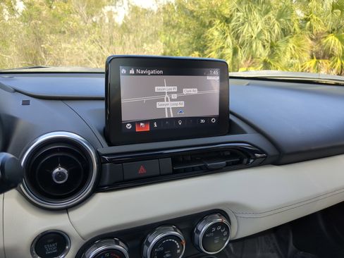 Used 2021 MAZDA MX-5 Miata RF Grand Touring image 22