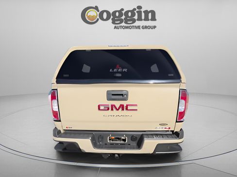 Used 2022 GMC Canyon AT4 w/ Trailering Package image 8