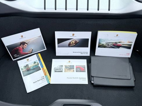 Used 2018 Porsche 718 Cayman RWD image 44