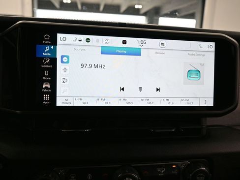 Used 2024 Jeep Wrangler Unlimited AWD/4WD image 22