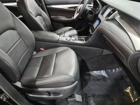 Used 2021 INFINITI QX50 Luxe FWD image 21