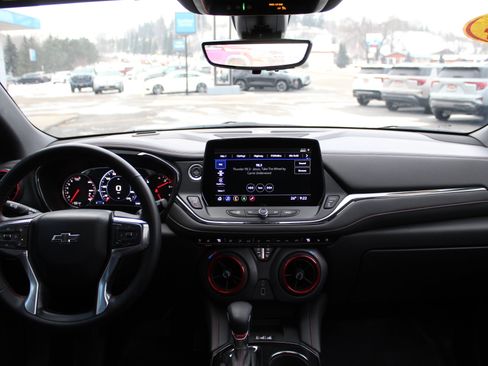 Certified 2024 Chevrolet Blazer RS w/ Driver Confidence II Package image 18
