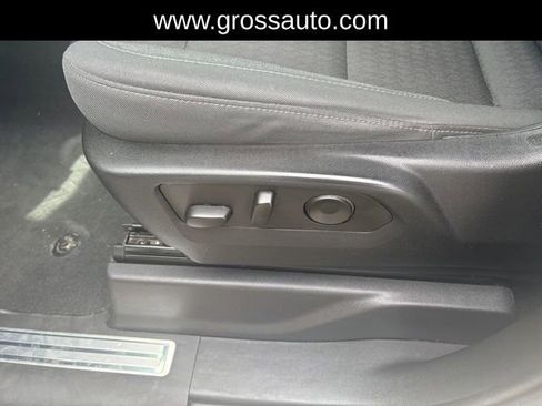 Used 2023 Chevrolet Silverado 1500 LT AWD/4WD image 13