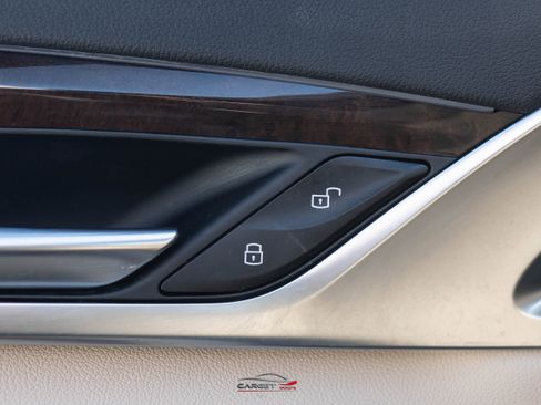 Used 2018 BMW 530i xDrive image 44