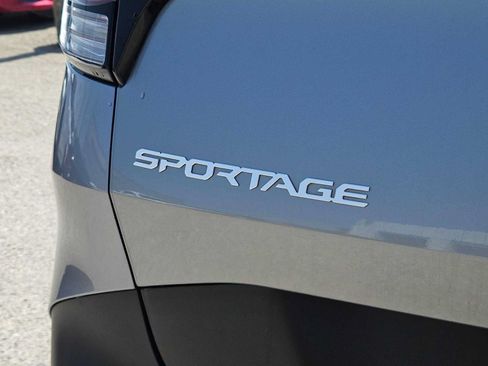 Certified 2025 Kia Sportage LX FWD image 13