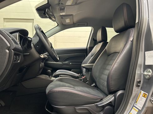 Used 2024 Mitsubishi Outlander Sport SE image 7