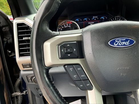 Used 2022 Ford F350 Lariat w/ Lariat Ultimate Package AWD/4WD image 12