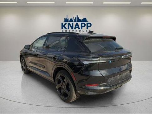 New 2025 Chevrolet Equinox EV RS image 3