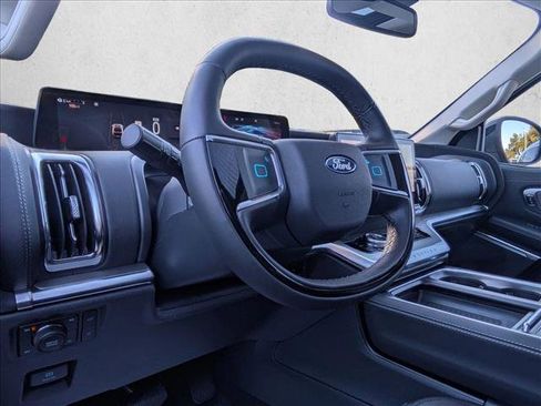 New 2025 Ford Expedition Max Platinum w/ Driver's Package image 3