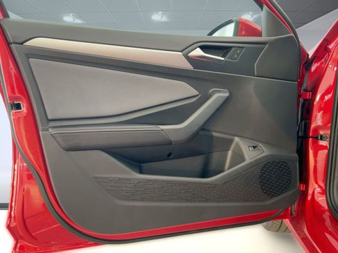 New 2026 Volkswagen Jetta SE image 13