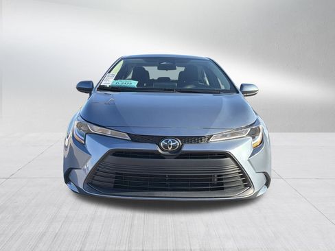 Used 2024 Toyota Corolla LE image 2