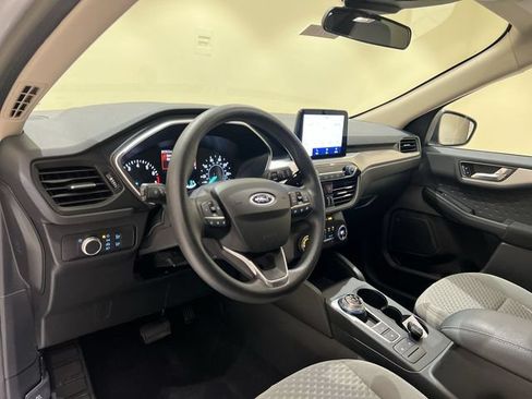 Used 2020 Ford Escape SE FWD image 9