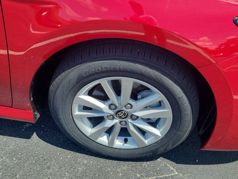 Certified 2025 Toyota Camry LE FWD image 8