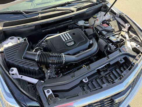 Used 2023 Cadillac XT5 Premium Luxury FWD image 28