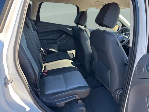 Used 2017 Ford Escape SE w/ Equipment Group 201A image 14