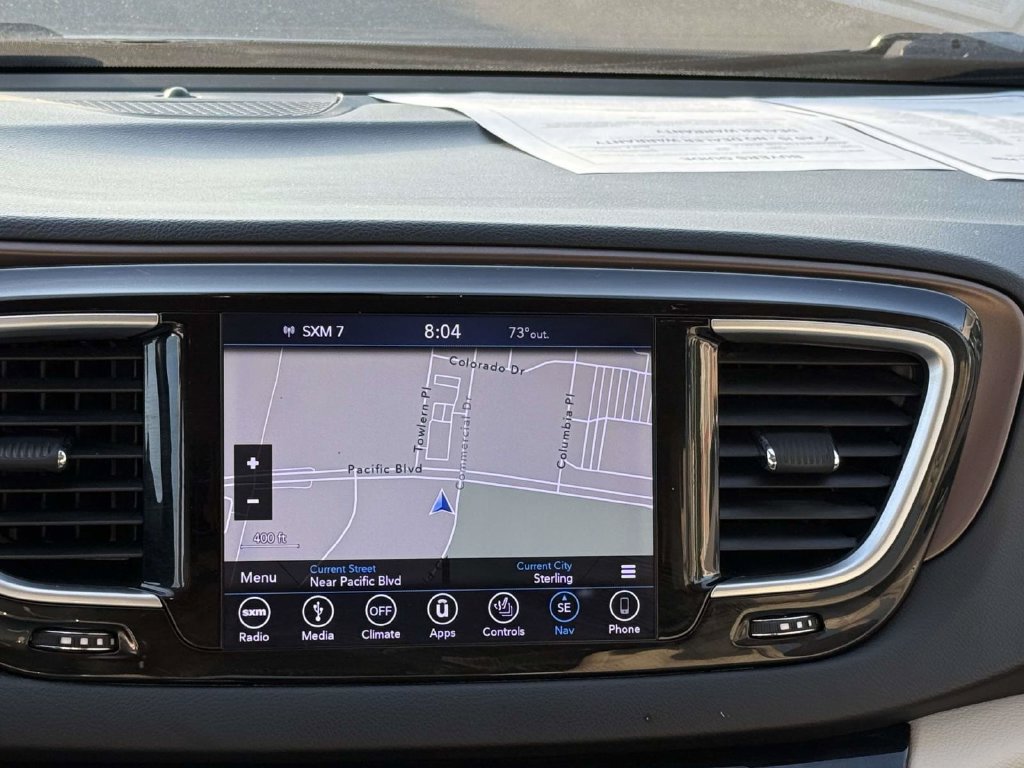 Used 2018 Chrysler Pacifica Touring-L Plus w/ Tire & Wheel Group FWD image 3