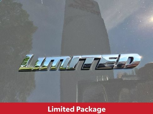 Used 2024 Toyota 4Runner Limited AWD/4WD image 15