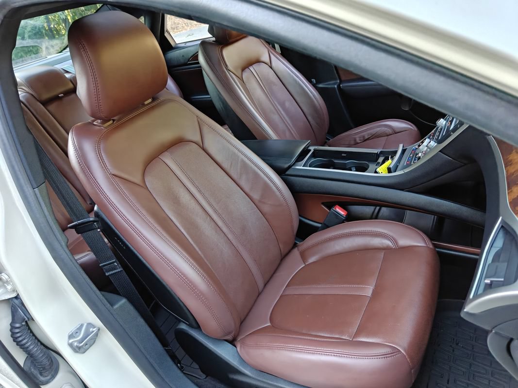 Used 2018 Lincoln MKZ Reserve w/ Technology Package FWD image 22
