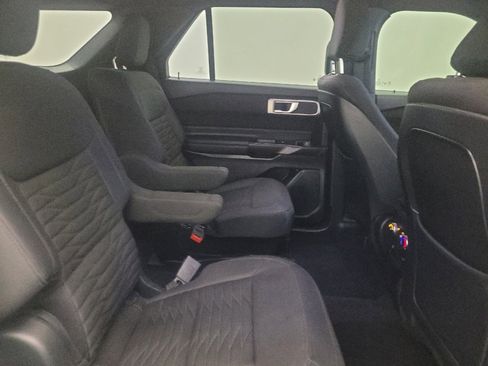 Used 2020 Ford Explorer XLT RWD image 19