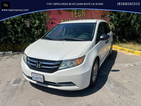 Used 2016 Honda Odyssey LX image 1