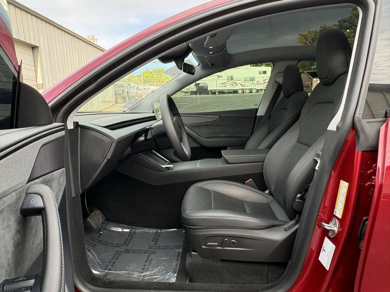 Used 2026 Tesla Model Y Long Range AWD/4WD image 3