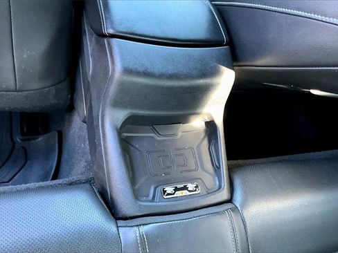 Used 2016 Chevrolet Camaro LT image 33