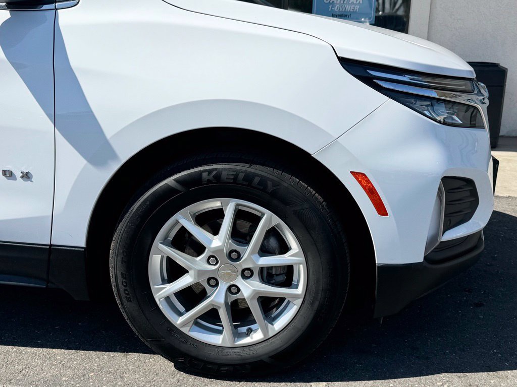 Used 2024 Chevrolet Equinox LT FWD image 2
