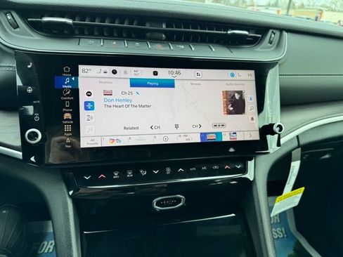 New 2026 Jeep Grand Cherokee Altitude image 37