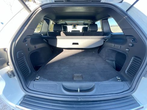Used 2020 Jeep Grand Cherokee Limited AWD/4WD image 26