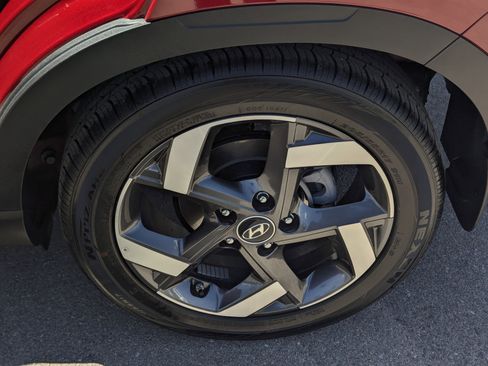 Used 2026 Hyundai Venue SEL image 5