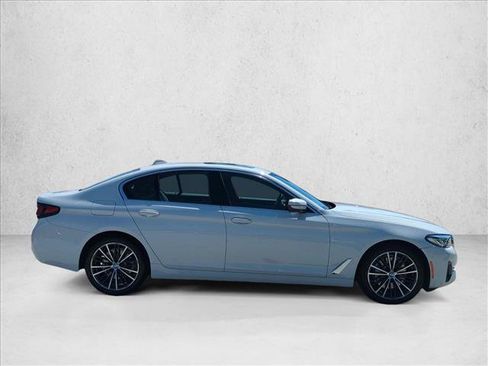Used 2023 BMW 530i w/ Convenience Package RWD image 4